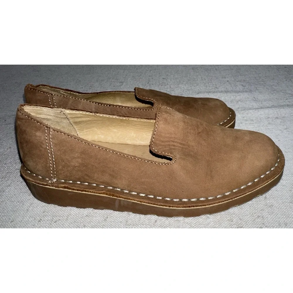 LL‎ Bean Stonington Slip On Shoes Women's 7 Nubuck Soft Brown Leather Loafer - Picture 2 of 8